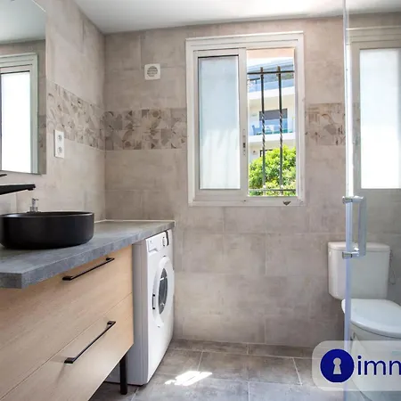 Apartment Air-conditioned Studio Near The Sea *